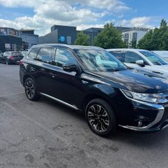 2016 (162) Mitsubishi Outlander 2.0L hybrid