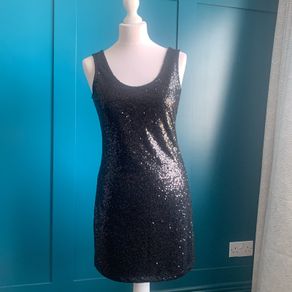 Black sequin dress. BNWT. Size M