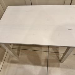 IKEA chicken's table