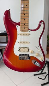 Fender Player II Stratocaster HSS, Aged Cherry Burst Electric Guitar