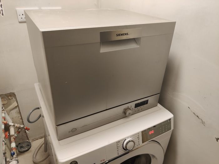 Tabletop Countertop Mini Siemens Dishwasher