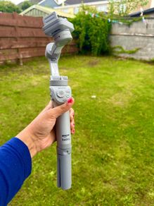 Smart phone Gimbal with AI for vlogging