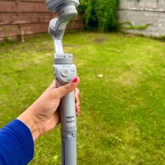 Smart phone Gimbal with AI for vlogging