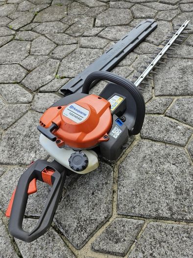 Husqvarna 122hd 60 Hedge Trimmer