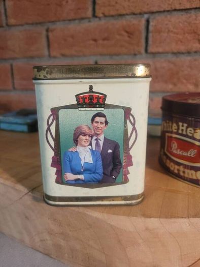 antique/ vintage  tin box's