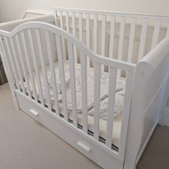 Cot bed