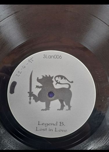 Legend B . Lost in love vinyl