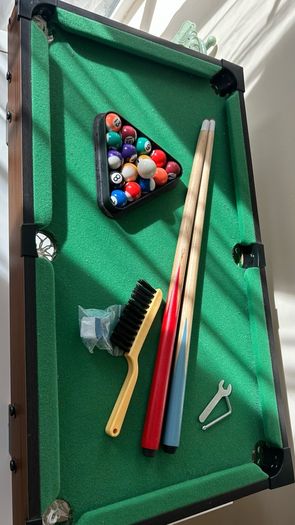 mini pool table