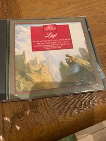 Liszt: Piano Concerto No. 1 in E Flat / Piano Concerto No. 2 in A (The Great Composers and Their Music)