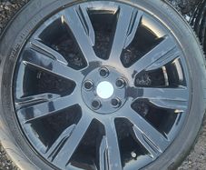 21" Genuine Range Rover Alloys with tyres