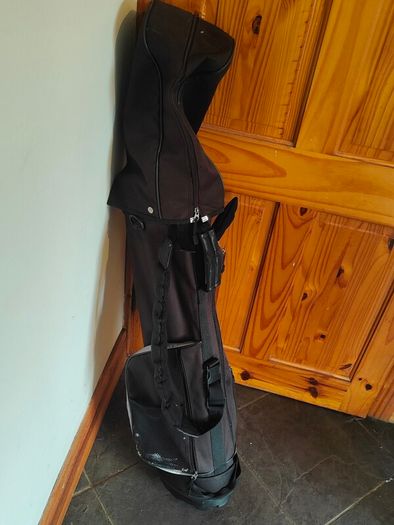 golf clubs trolley and bag