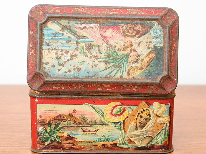 Vintage Tin Tea Box 'Arabian / Turkish Scene'