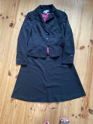 ladies skirt suit Jones New York
