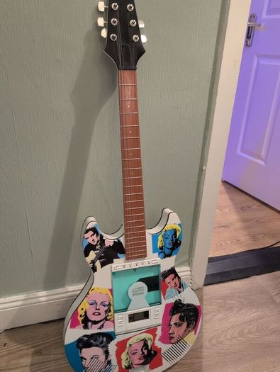 Guitar Shaped CD Player Elvis & Marilyn Design Working