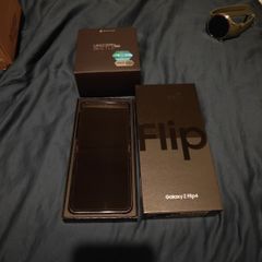 86% Battery Health Samsung Z Flip 4 128GB