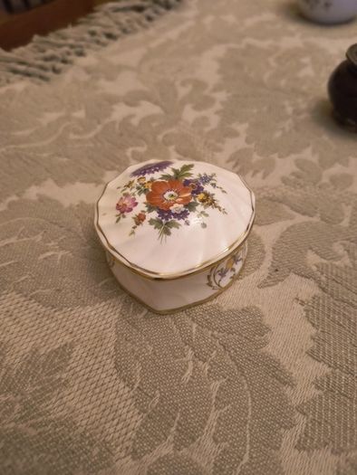 Trinket boxes