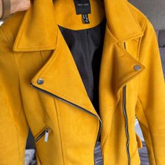 Beautiful mustard biker jacket by New Look