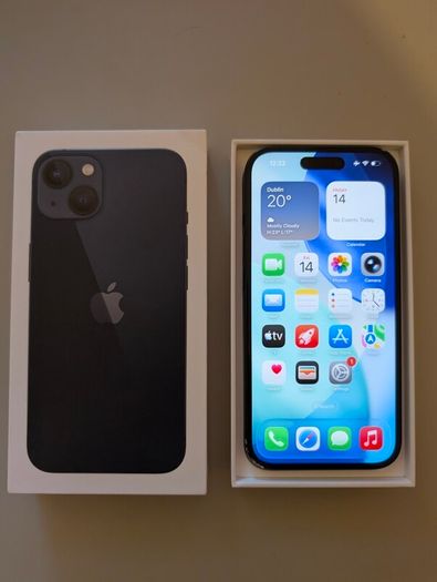 iPhone 15 - 90% battery health