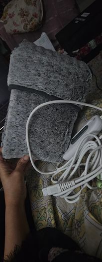 Electric heating pad