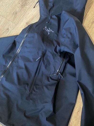 Arcteryx beta SL jacket Men's XS