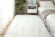 Fluffy White Carpet Soft White Rug for Bedroom Cozy 60 / 120 cm Fluffy Area Rug Luxurious White Plush Rug Ideal for Home Decor
