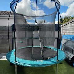 Trampoline