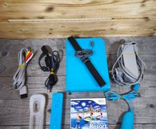 nintendo wii limited edition blue with sport resort
