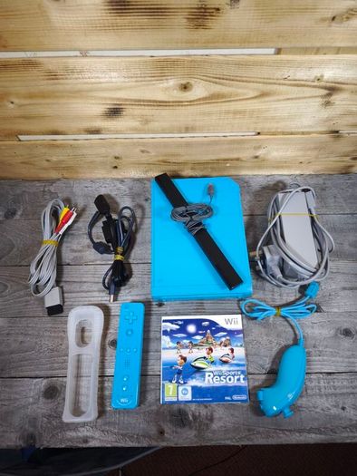nintendo wii limited edition blue with sport resort