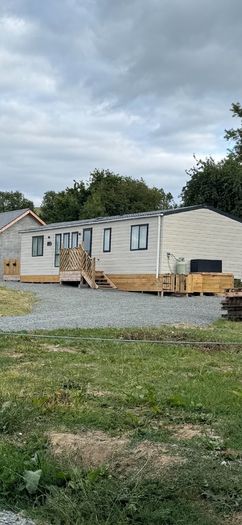 Stunning 2018 ABI WESTWOOD Winter Pack Mobile Home (44x14 Foot)