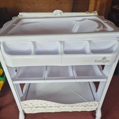 Changing table