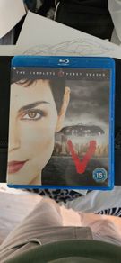 V The Complete 1 and 2 seasons blu ray