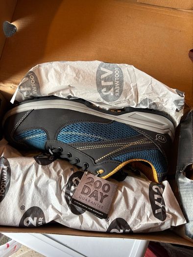 Men's hardtoe work shoes