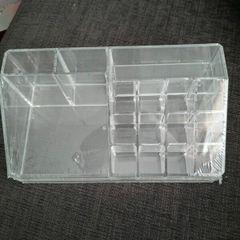 make up storage
