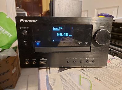 Pioneer Network CD Receiver, Model XC-HM71-K, Radio, CD, IPOD, USB, Wireless Internet Music & Radio, Only one speaker and no remote control