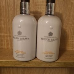 Molton Brown Graceful Apricot & Freesia Body Lotion 300ml
