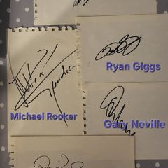 Signed blank cards by Will Ferrell, Colm Meaney, Michael Rooker, Man Utd, Colin Farrell, John Lithgow etc