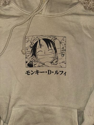 One Piece Hoodie [Pull & Bear]