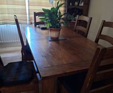 Dining room table 6 chairs