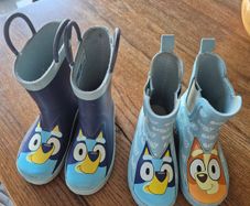 Kids wellies