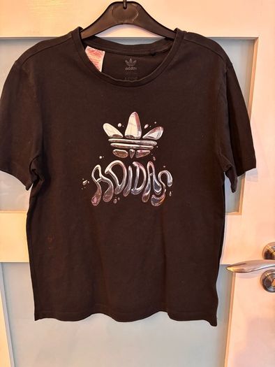 Adidas black tshirt