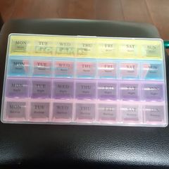 7 days pill box morning noon afternoon and evening poll organizer 28 daily compartment case perfect for travel 12 euro