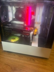 white gaming pc