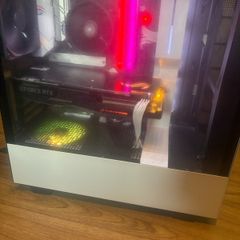 white gaming pc