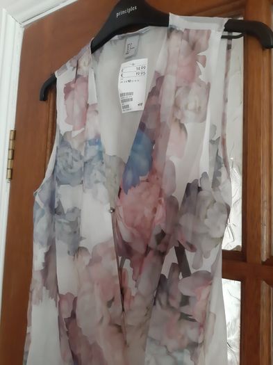 Brand New H&M Blouse, Size 10