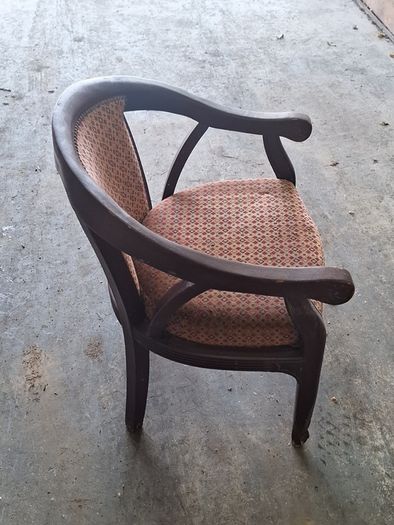 Selection of wooden coffee tables / chairs