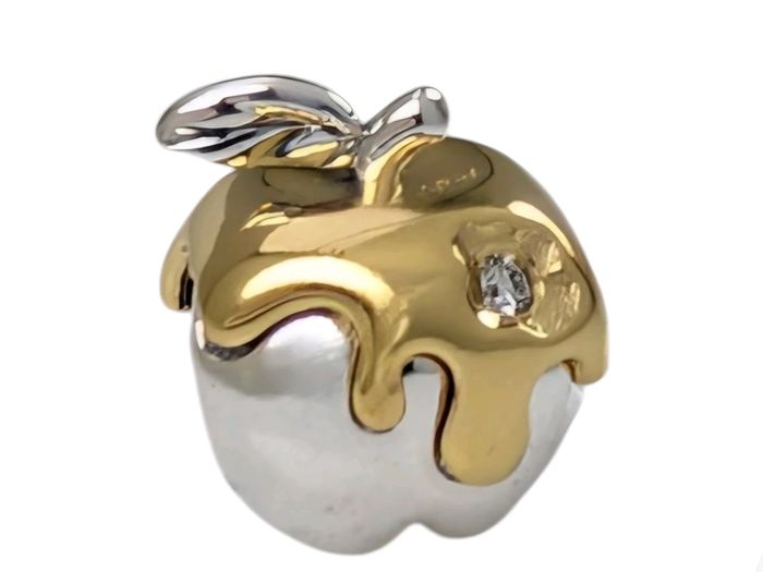 Pandora Disney Snow White Poison Apple Charm  0.012 ct  Brand New