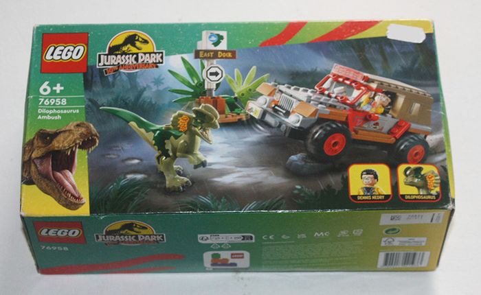 LEGO Jurassic World Dilophosaurus Ambush 76958