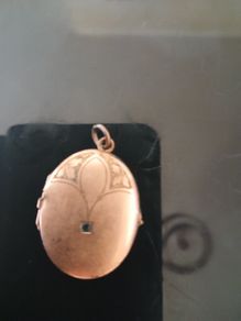 Large Antique Locket, hinge broken