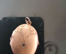 Large Antique Locket, hinge broken