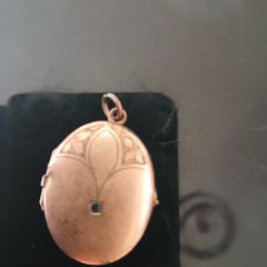 Large Antique Locket, hinge broken